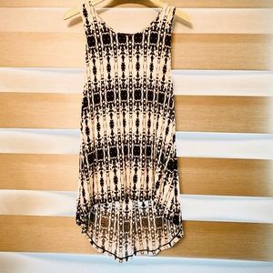 🎀 Pretty Summer Sleeveless High Lo Top 🎀